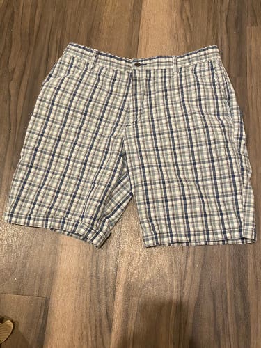 Dockers Men’s Size 36 Plaid Flat Front Shorts