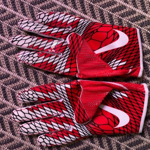 Red New Adult XL Nike Vapor knit Gloves