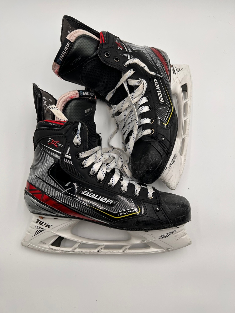 Used Bauer Regular Width Pro Stock Compher 9 Vapor 2X Pro Hockey Skates