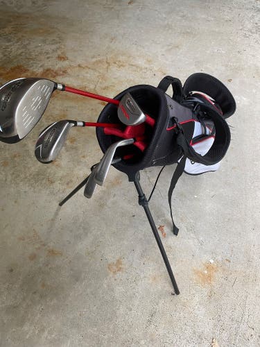 TaylorMade Youth Set For 8-10 Year Olds (lh)