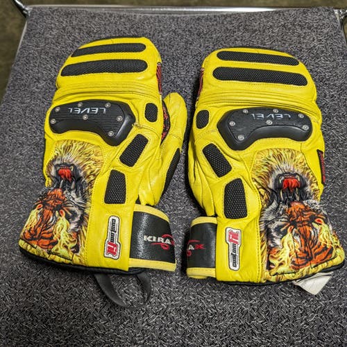 Level Goldenrod SQ CF Mitten Gloves Size 8.5 (M/L)