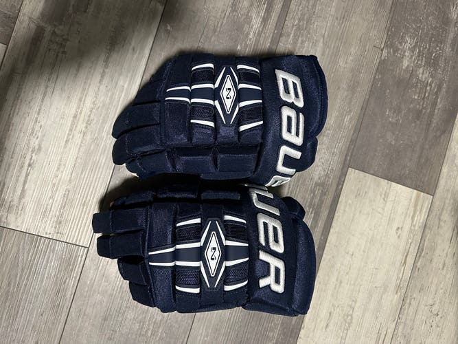 Used Bauer Nexus 800 Gloves 14in