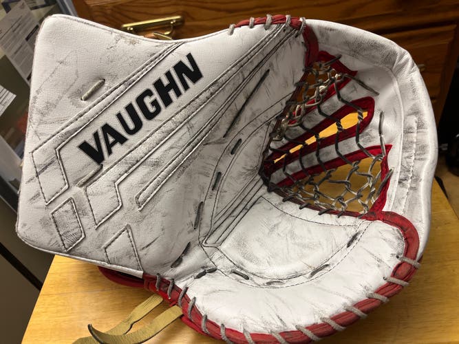Vaughn Velocity VE8 Prostock Glove M. Blackwood