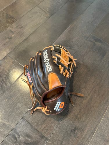 Infield 11.25" S-200 Baseball Glove