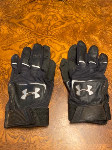 Used Large Under Armour Yard Batting Gloves