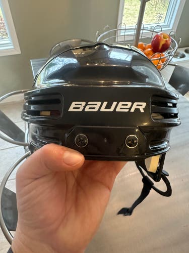 Used Large Bauer  BHH4500 Helmet
