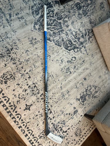 Senior Left Hand P28  82 Flex Pro Stock Vapor Hyperlite 2 Hockey Stick