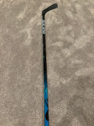 Used Right Handed P92 Nexus Geo Hockey Stick