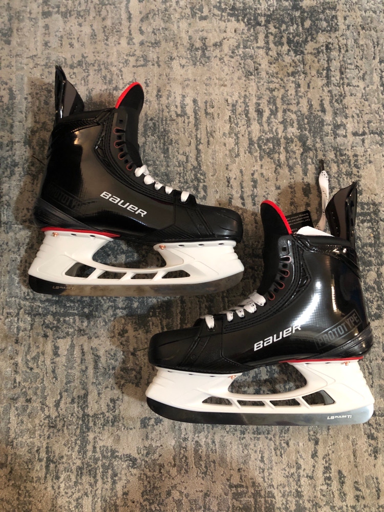 New Bauer Vapor Hyperlite Prototype Hockey Skates 11.0 - Senior