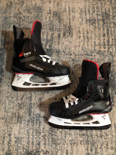 New Bauer Vapor Hyperlite Prototype Hockey Skates 5.0 - Intermediate