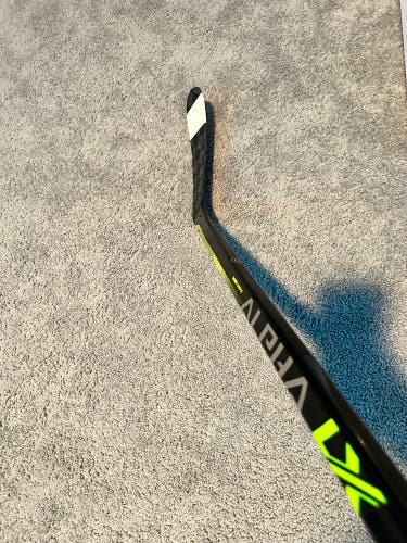 ALPHA LX PRO Senior Hockey Stick