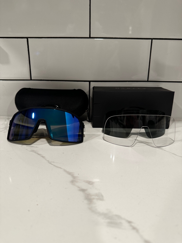 New Oakley Sutro Sunglasses Black