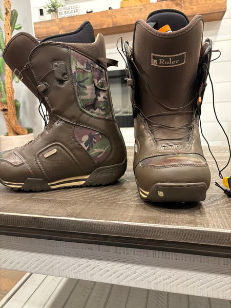 Burton Mens Ruler Snowboard Boot | SidelineSwap | Buy and Sell on