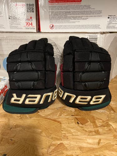 Pro stock Arizona Coyotes Kachina Bauer Nexus 2N Pro Gloves 13” KELLER