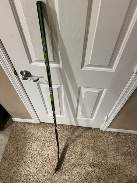 Junior New Left Hand Bauer Supreme SE Hockey Stick P88