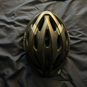 Men's Large Giro Bike Helmet