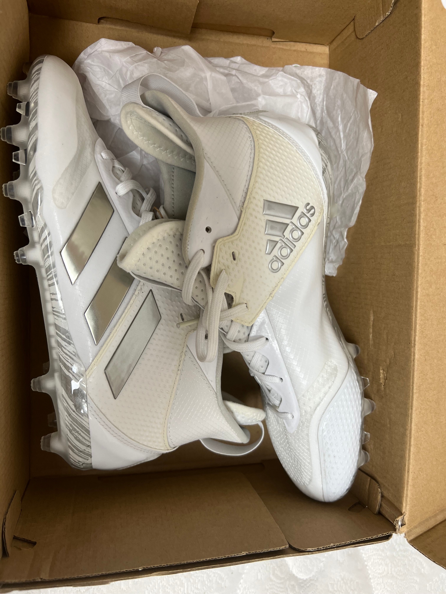 White Adult New Unisex Size 7.5 (Women's 8.5) Molded Cleats Adidas Mid Top