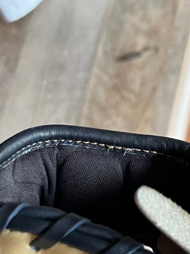 Outfield 12.75" Heart of the Hide Baseball Glove