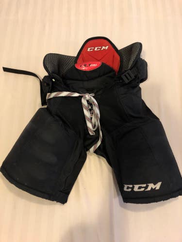 Used Junior CCM QLT 290 Hockey Pants (Size: Small)