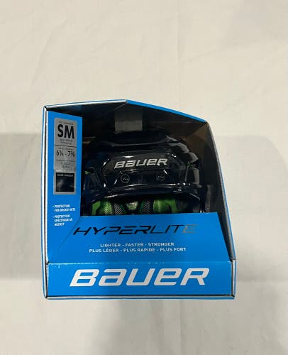 New Senior Small/Medium Bauer Hyperlite Helmet