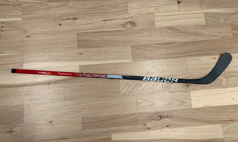 Intermediate Left Hand P92 Pro Stock Vapor Hyperlite Hockey Stick (READ Description)