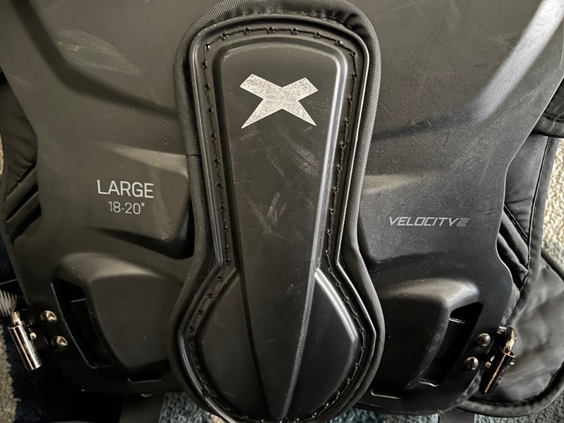 Adult Large Xenith Velocity 2 Shoulder Pads