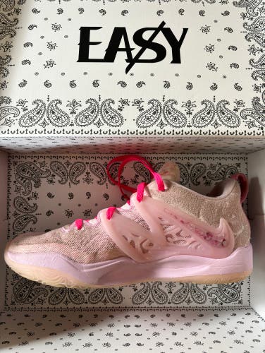 Men's Size 12 (Women's 13) Nike KD 15 Shoes