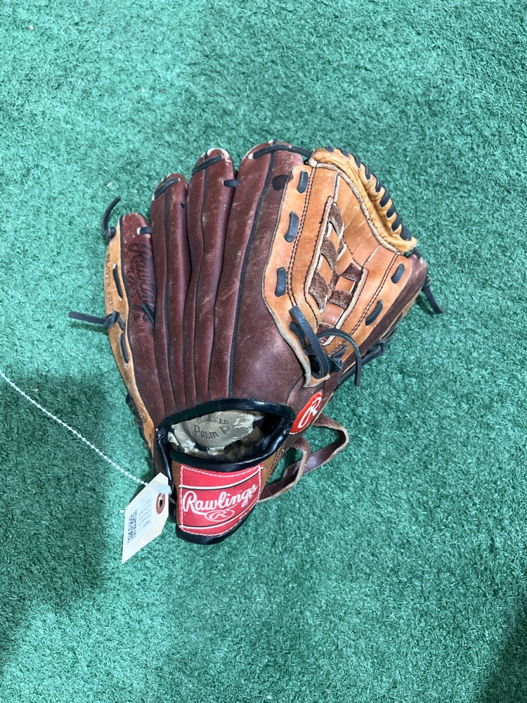 Used Rawlings Player Preferred Right Hand Throw Baseball Glove 11"