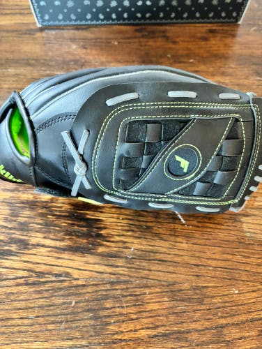 2020  14" Fieldmaster Softball Glove
