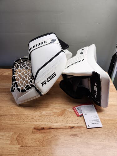 New Warrior RG6.1 E+ glove set