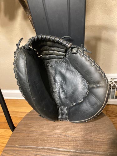 Easton Premier Pro Kip Catcher Mitt-33.5’ RHT