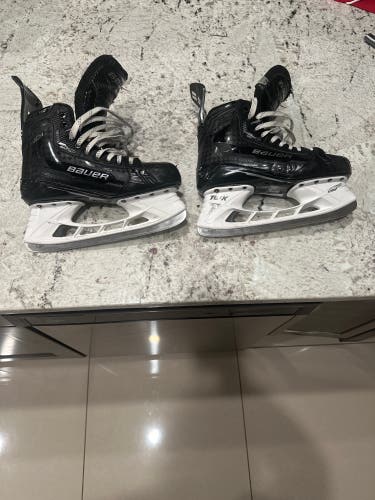 Used Bauer  8.5 Supreme Mach Hockey Skates Fit 1