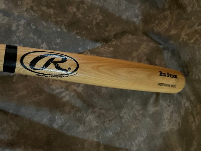 New Maple   34" R243 Big Stick Pro Bat