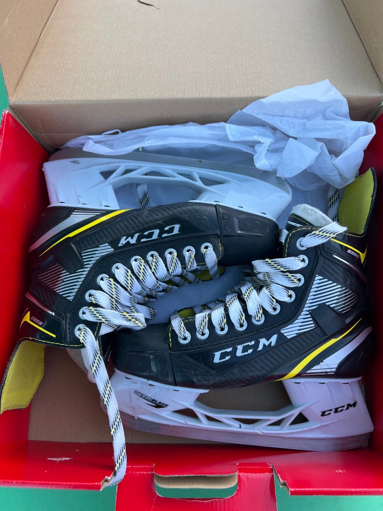 Used Senior CCM Super Tacks 9360 Hockey Skates D&R (Regular) 7 - Senior