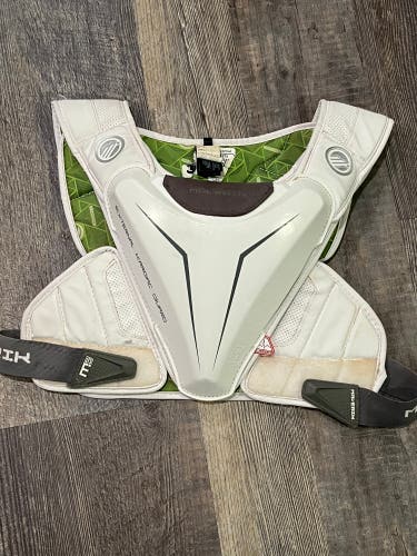 Used Large Maverik M5 Shoulder Pads