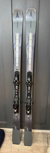 Used Unisex 2023 Atomic Redster Q9.8 All Mountain Skis With Bindings Max Din 12