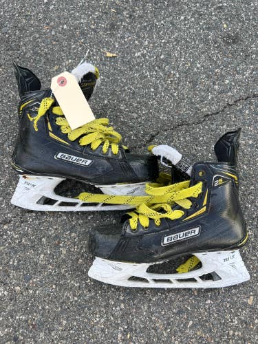 Used Bauer Supreme 2S Hockey Skates D&R (Regular) 5.0 - Intermediate (No Blades)