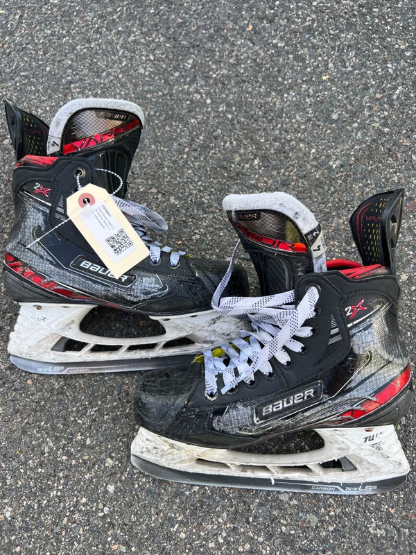 Used Bauer Vapor 2X Hockey Skates 4.0 - Intermediate