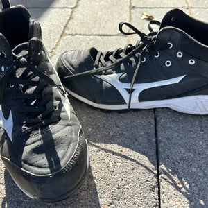 Black Unisex Size 8.5 (Women's 9.5) Mizuno Shoes