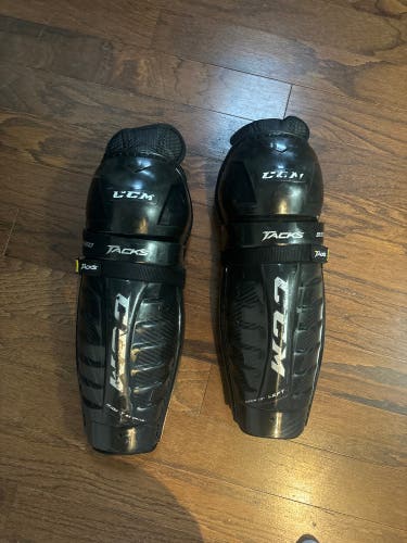 Used CCM 13"  Tacks 9550 Shin Pads