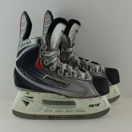 Junior Used Bauer Vapor X20 Hockey Skates Size 2.5 Skate (Men 3.5 Shoe)
