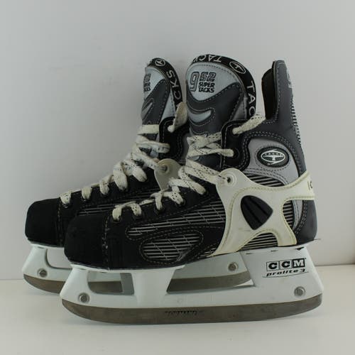 Junior Used CCM 952 Fit Tacks Hockey Skates Size 3