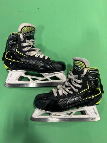 Used Intermediate Bauer GSX Hockey Goalie Skates (Regular) - Size: 5.5