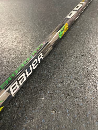 New Bauer Supreme UltraSonic Hockey Stick P92M 70flex RH