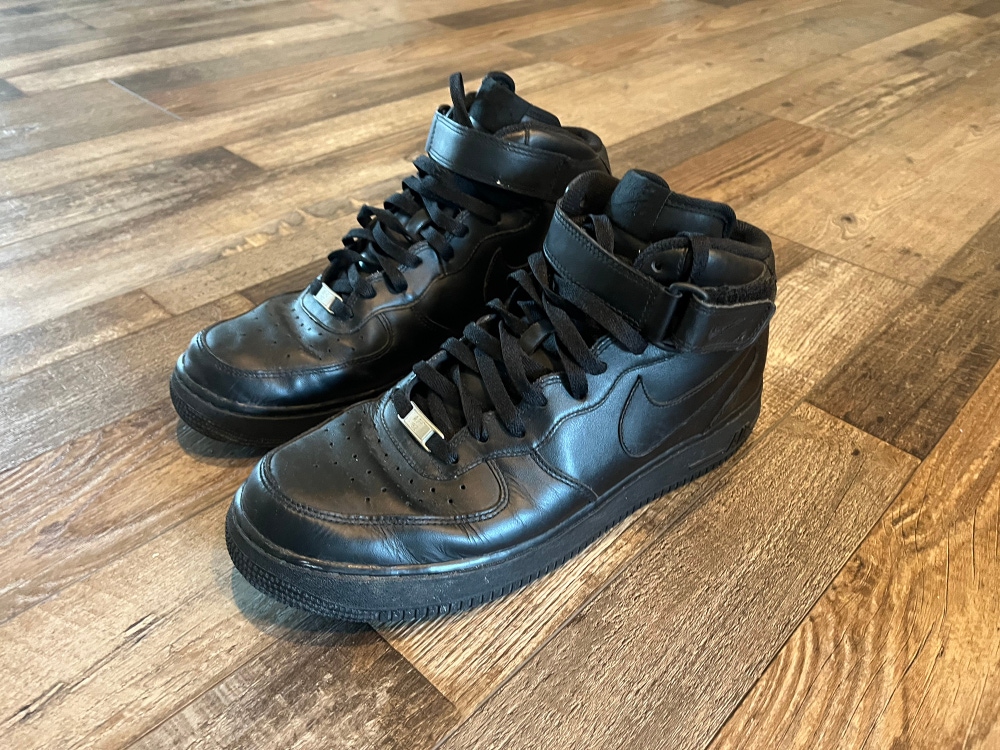 Black Men's Size 12 (Women's 13) Nike Air Force 1 Shoes