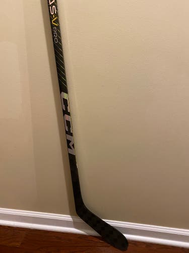 New Intermediate Left Hand P28  Super Tacks AS-V Pro Hockey Stick
