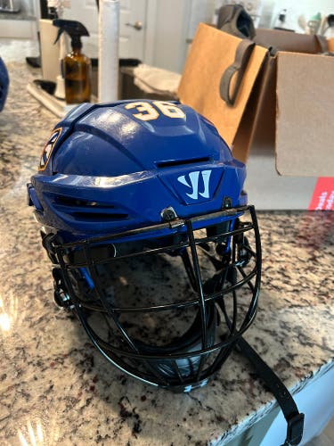 Warrior covert PX+ box lacrosse helmet Medium