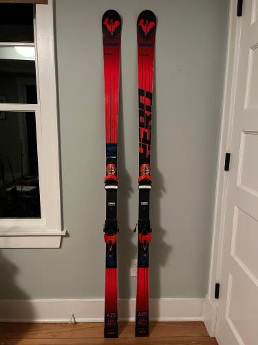 Slightly Used 2023 Rossignol GS Skis 182cm With Bindings