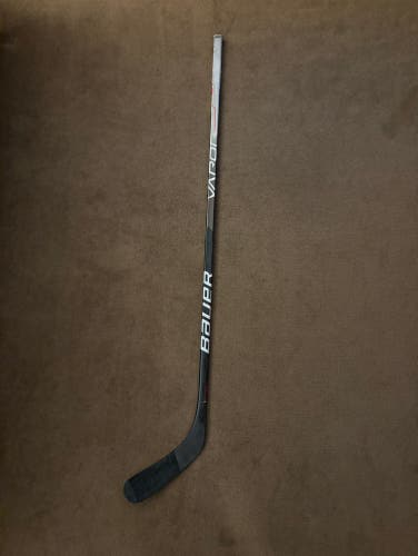 Bauer Vapor Hyperlite Senior Hockey Stick