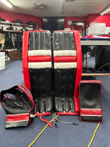 Lefevre full goalie set